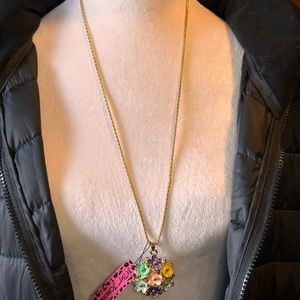 Bestey Johnson Floral Pendent 17” extender 2” New